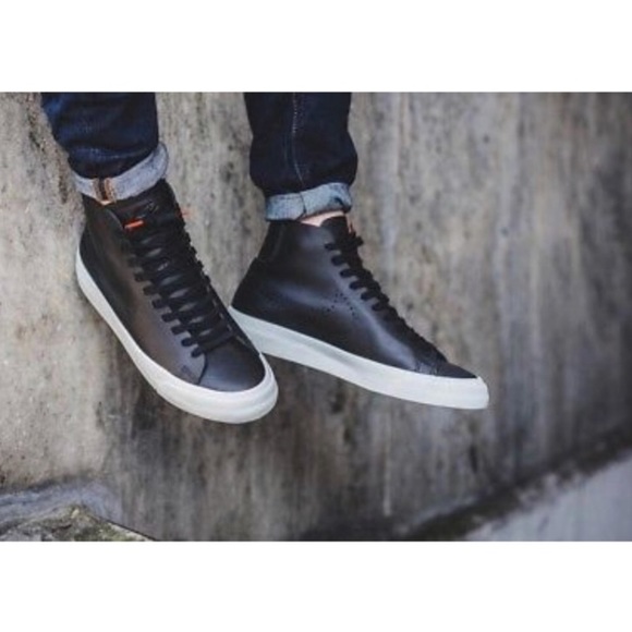 nike black ankle shoes